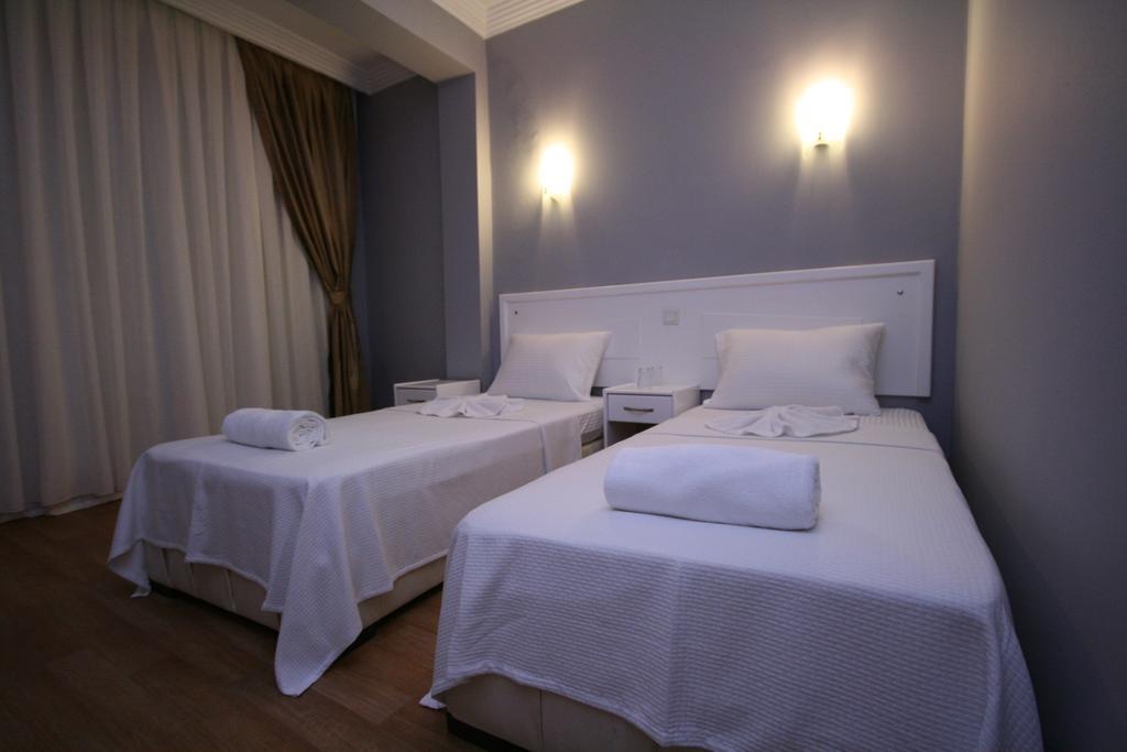 Adrian Beach Hotel Fethiye Rum bild
