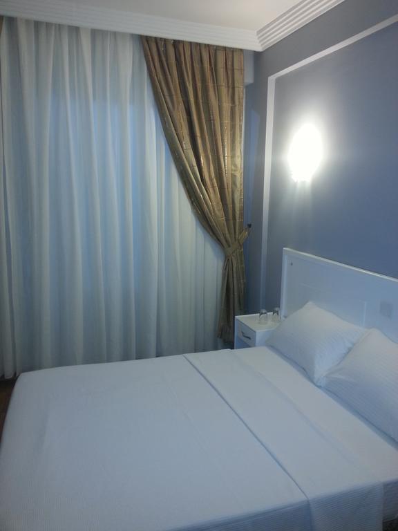 Adrian Beach Hotel Fethiye Rum bild