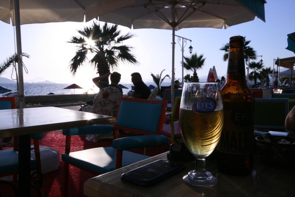Adrian Beach Hotel Fethiye Exteriör bild
