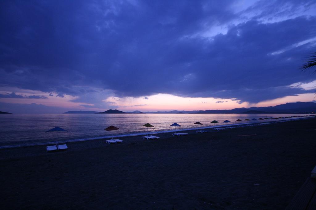 Adrian Beach Hotel Fethiye Exteriör bild
